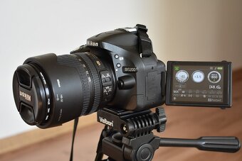 Nikon D5200 s VR objektivom 18 - 105 AF-S - 11 tisic zaberov - 6