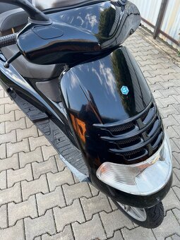 Piaggio Super Hexagon 180gtx - 6