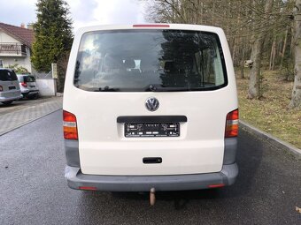 VW TRANSPORTER 2,5 TDi LONG-9-míst - 6