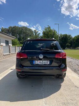 VW Touareg 3.0 tdi - 6