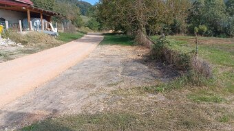 Stavebný pozemok v obci Nižný Skálnik okres RS - 6