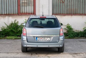 Opel Astra Caravan 1.7 CDTi 110k Essentia - 6