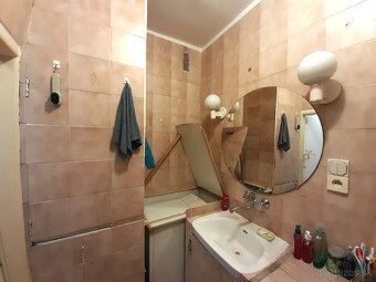 Priestranný 2 izbový byt, 54m2 + balkón, sídl.: Podhradová - 6