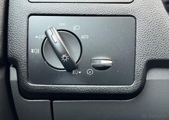 Ford Kuga 2.0TDCi 4x4 KAMERA PANORAMA nafta manuál 100 kw - 6