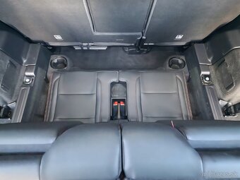 Land Rover Discovery 2.0 TDI 132 kW Automat - 6