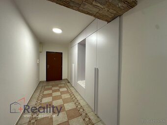 Priestranný 2izbový byt na prenájom - Ružinov - 6