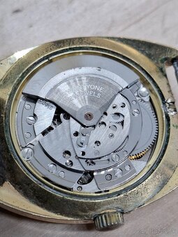 Predám funkčné pánske náramkové hodinky EGOSTA Automatic - 6