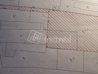 Predaj - pre rodinné domy - Rovinatý pozemok pre výsta… - 6