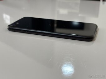 iPhone SE 2022 128GB Black stav NOVEHO - 6