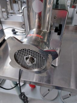 Mlynček na mäso 22 Mäsiarský vlček rezačka 22 " - 6