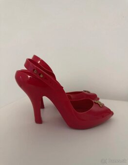 Vivienne Westwood č . 37 - 6
