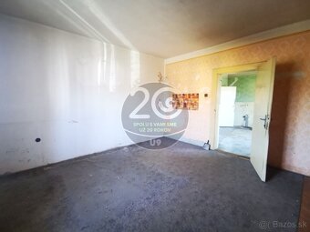 Priestranný rodinný dom Veľké Uherce s pozemkom 1 209 m2 - 6