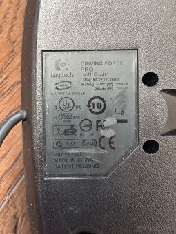 Logitech Driving Force Pro - 6