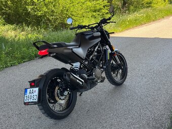 Husqvarna Svartpilen 125 2023, krasny stav - 6