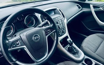 Opel Astra J 1.7 CDTI - 6