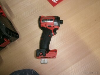 Predam razovy utahovak Milwaukee M18 FID3-0X - 6