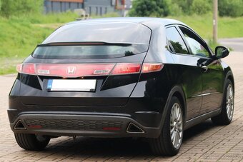 HONDA CIVIC 8G 1,8i -VTEC - 6