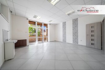 RODINNÝ DOM s POLYFUNKCIOU–2x BYT+KOMERČ.PRIESTOR,UL.JARKOVÁ - 6