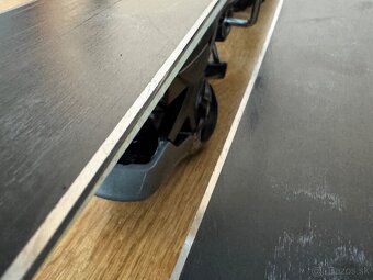 Predám lyže Blizzard Spirit 3 151cm s lyžiarkami a prilbou - 6