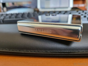 Samsung Galaxy Z Flip 5 (512GB) - 6