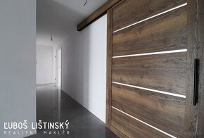REZERVOVANÝ - Rodinný dom s úžit. ploch. 300m2, obec Nemešan - 6