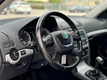 Škoda Octavia Combi 1.4 TSI Elegance - 6