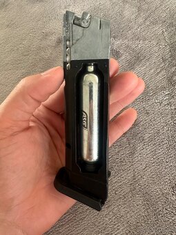Glock Umarex Airsoft CO2 plynova - 6