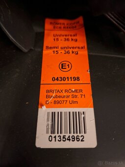 Predám ISOFIX podsedák BRITAX ROMER - 6
