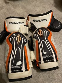 Hokejová vystroj - 6