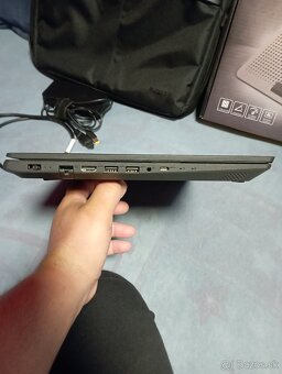Lenovo - 6
