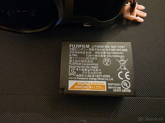 Fujifilm X-A5 telo - 6