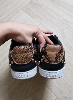 NOVE Guess monogram tenisky 36 - 6