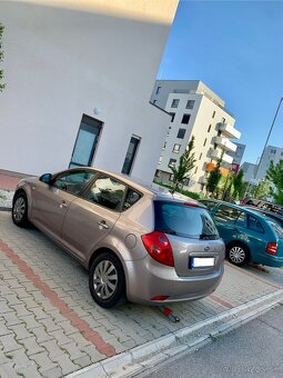 Predám KIA Ceed 1.4 Benzín 77kw - 6