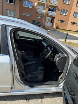 Divoz gb: Škoda Superb 1.6 TDI (2013) – pravostranné riaden - 6