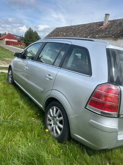 Opel zafira - 6