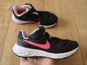 Dievčenské tenisky NIKE č. 30 (19,2 cm) TOP STAV - 6