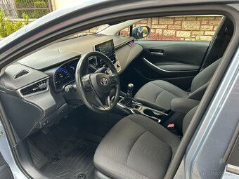 Toyota Corolla Sedan 1.6L - 6