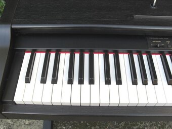 Digitální piano Technics PX201 - 6