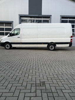 Mercedes-Benz Sprinter - 6