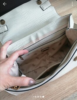 Dámska kabelka Guess - 6