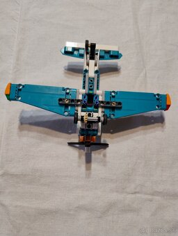 LEGO Technic 42117 - 6