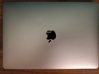 MacBook Air 2020 | i7 • 8GB • 512GB SSD - 6