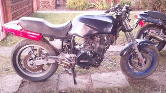 Kawasaki GPZ 900 legenda TOP GUN - 6