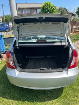 Hyundai accent 1,6 crdi - 6
