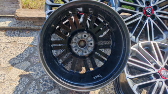 5x114,3 R18 --- KIA CEED ... - 6