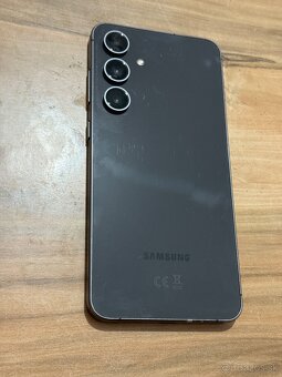 Predám Samsung Galaxy S24 FE 8GB Rám 128GB Bežné Známky - 6