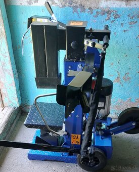 Scheppach Vertikálny štiepač dreva COMPACT 15 T, 3500W, 400 - 6