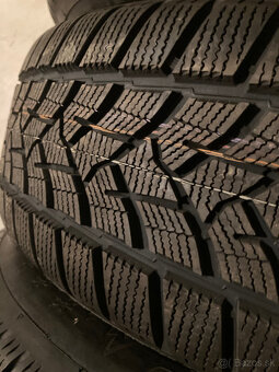 235/60 R18 zimní pneu Dunlop - SUV - 6