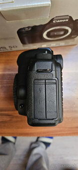 Canon 5D Mark II -stav uzávierky 8293 - 6