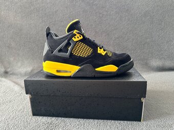 NIKE Jordan 4 yellow thunder (retro) detské - 6